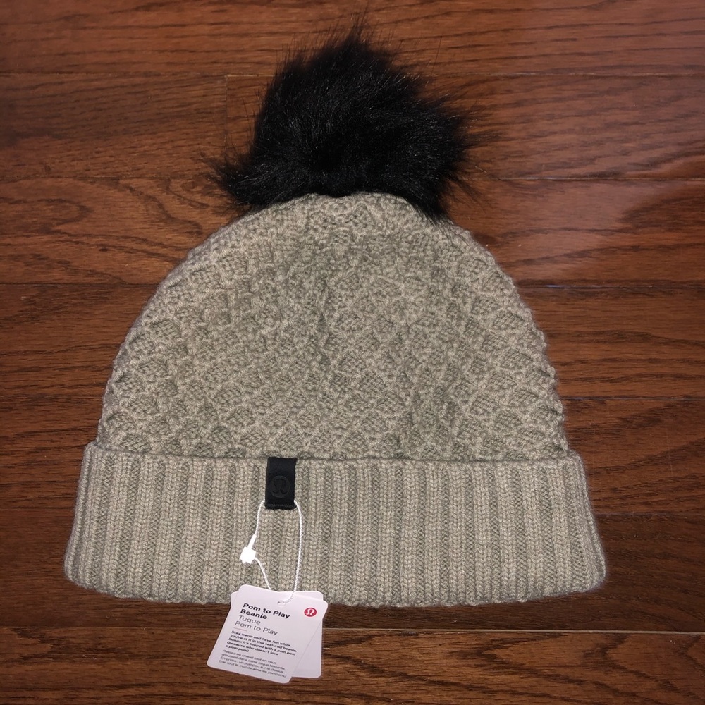 Lulu lemon hat